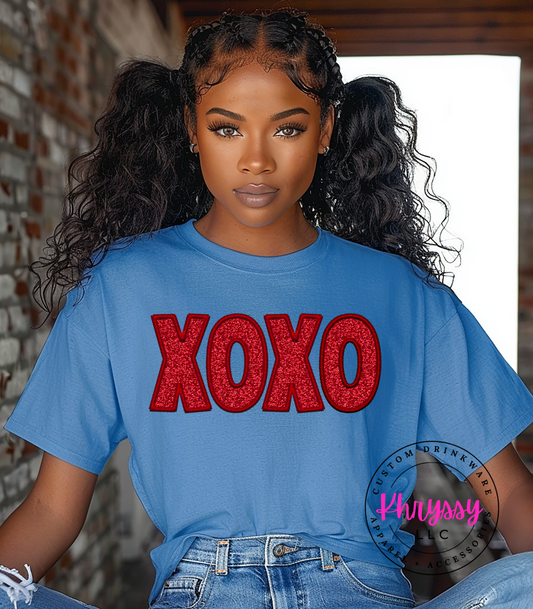 Hugs and Kisses: XOXO Unisex T-Shirt